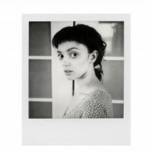 Película Blanco y negro SX70 de Polaroid Originals