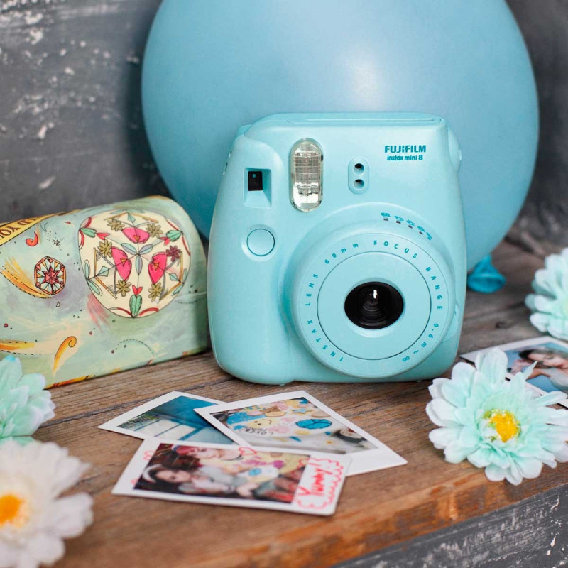 Cámara FUJI Instax Azul MINI 8 Kit Party  + álbum regalo + carga de 10 fotos